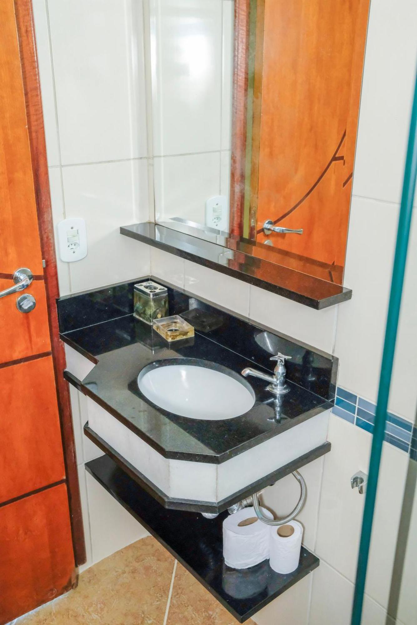 Hospedaria Vitoria Mar Убатуба Экстерьер фото